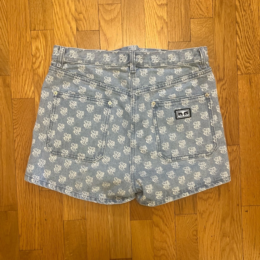 Obey light wash shorts in a size 27.